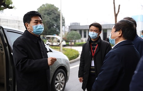 湖南省纪委书记傅奎调研尊龙凯时生物疫情防控